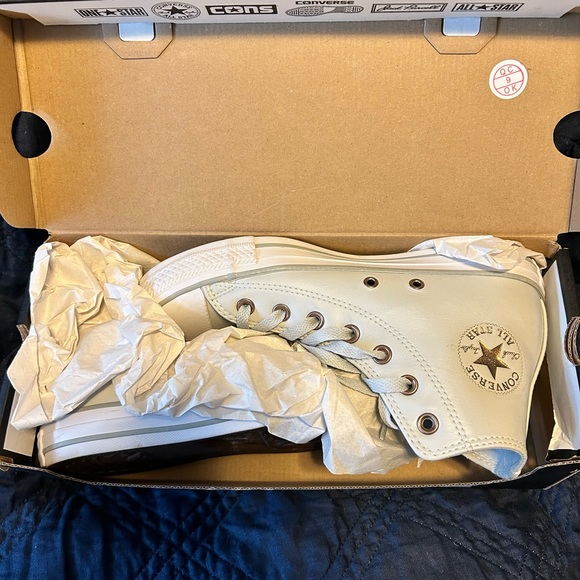 Robins egg blue faux leather high top converse - Picture 4 of 5